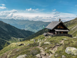 Plane deine Wanderung vom Schlosshotel Fiss aus.