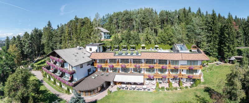 Bahn durch Italien – Von Südtirol nach Sizilien. Das Apipura Hotel Rinner.