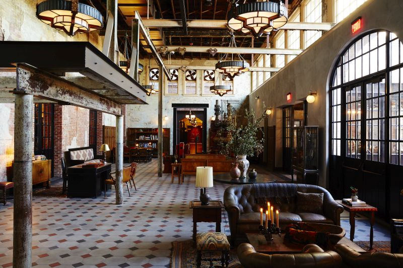 Das Hotel Emma befindet sich in einem historischen Gebäude, das vor der Prohibition eine der größten Brauereien von Texas war. 